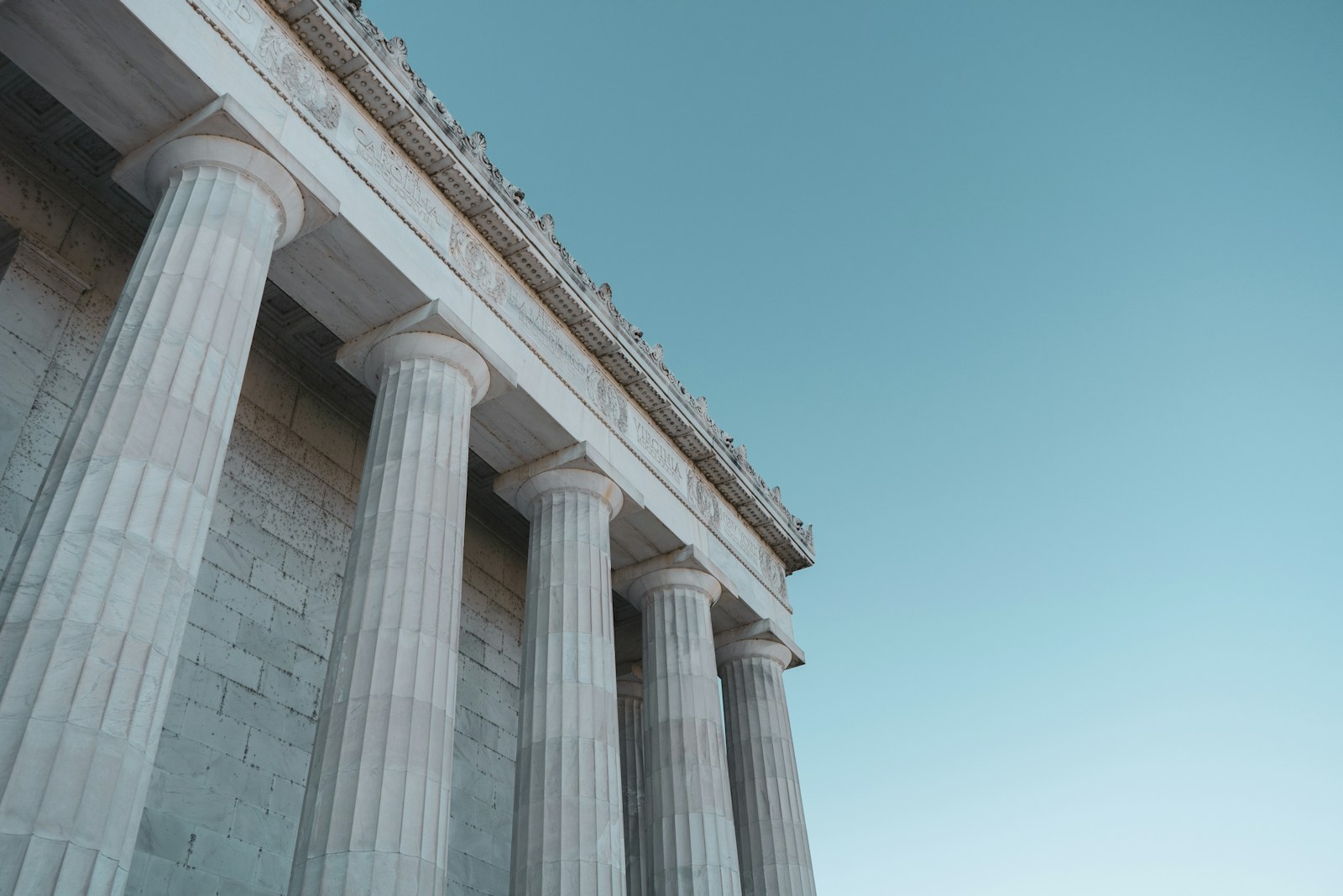 Understanding the Swiss pension system (3 pillars)
