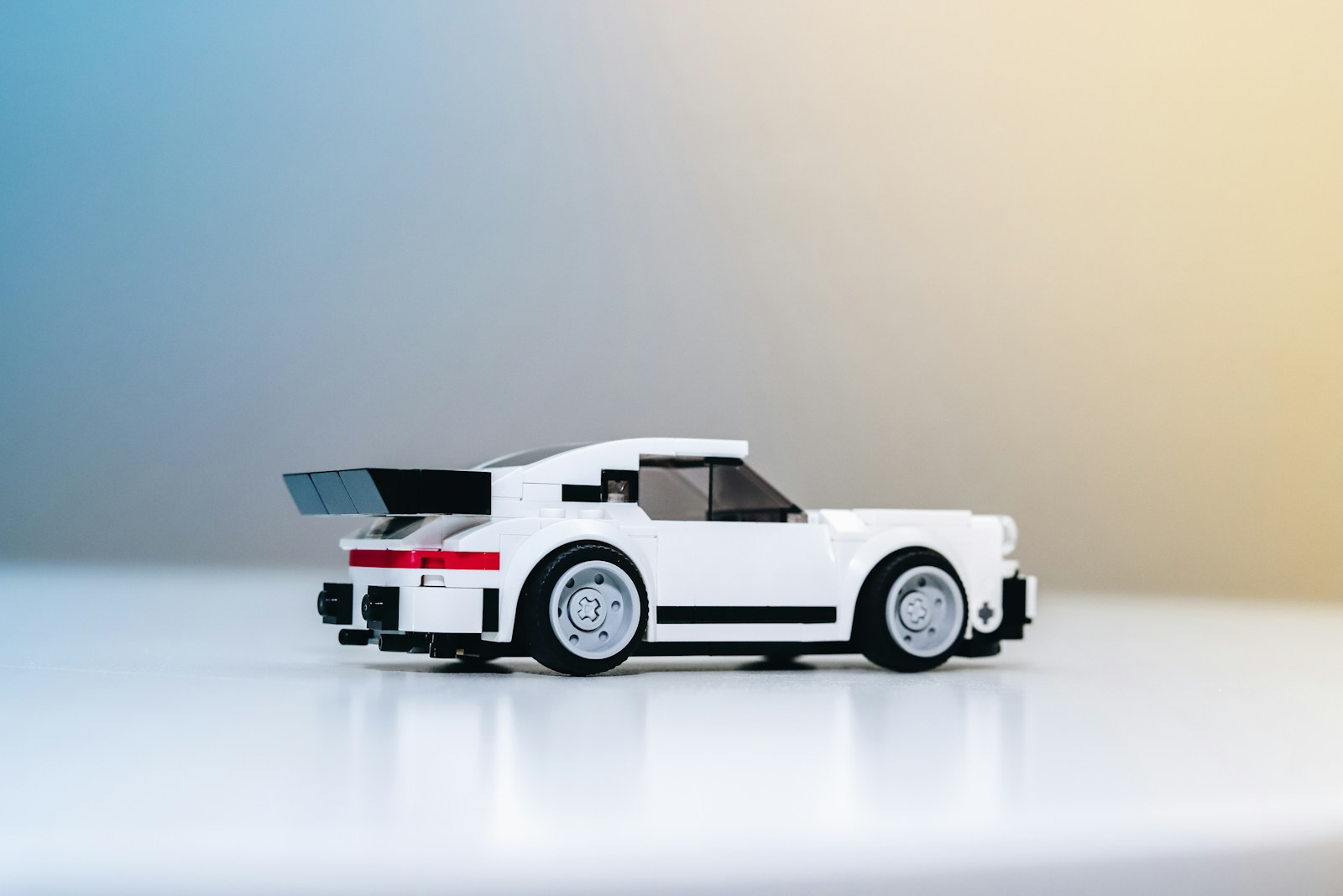 Leasing vs buying a car: how it works and tips